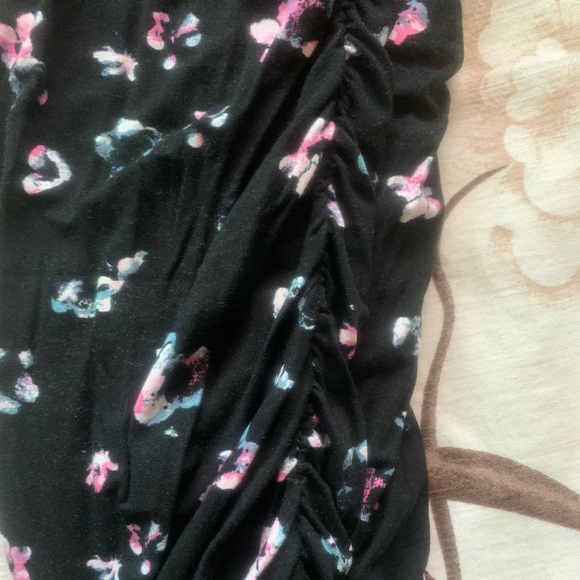 Stork & Babe Maternity Dress - Picture 5 of 5